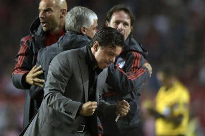 �Qu� les dir� Gallardo? River empez� perdiendo 7 veces y siempre reaccion�