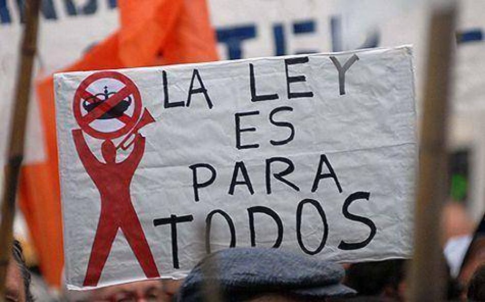Duros cruces entre el FpV y la oposici�n