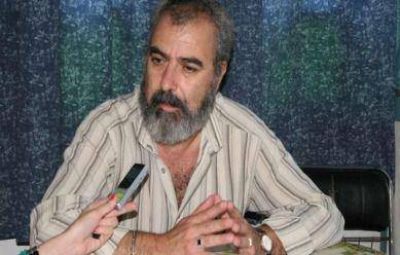 ﻿Los municipales aceptaron el ofrecimiento del Ejecutivo y recibir�n un bono de 1.800 pesos