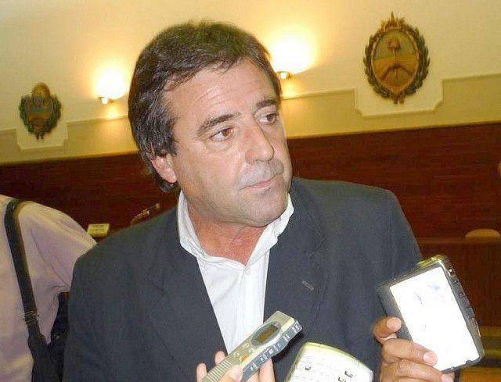 Para radicales la reforma constitucional del oficialismo s�lo busca tapar los problemas