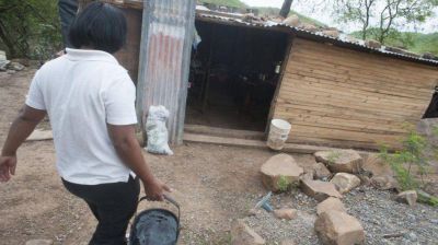 Vivir sin agua, una odisea para los vecinos de muchos barrios