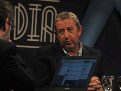 Cobos admiti� que podr�a bajar su candidatura si no mejora su imagen