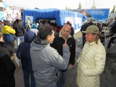 Intensa tarea de los camiones sanitarios de Naci�n