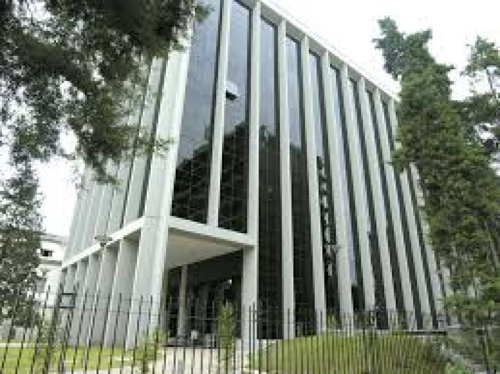 El Parlamento avalar� obras por $20 millones