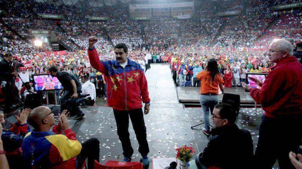Crisis en el PSUV: los militantes donar�n un d�a de su salario para 