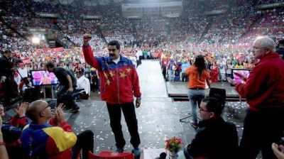 Crisis en el PSUV: los militantes donar�n un d�a de su salario para 