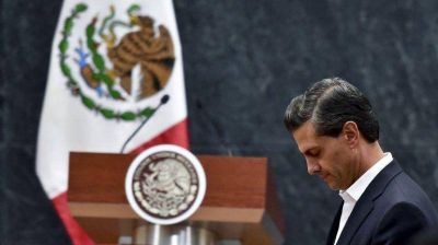 Gobierno de M�xico admiti� que vive sus 'd�as m�s dif�ciles' por desaparici�n de estudiantes