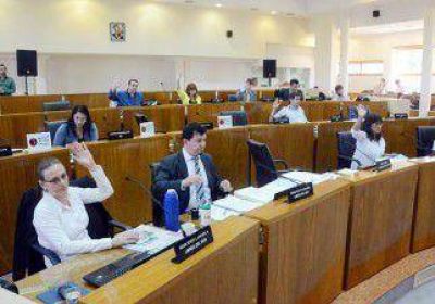 En el Deliberante, Quiroga cosech� un duro traspi� 