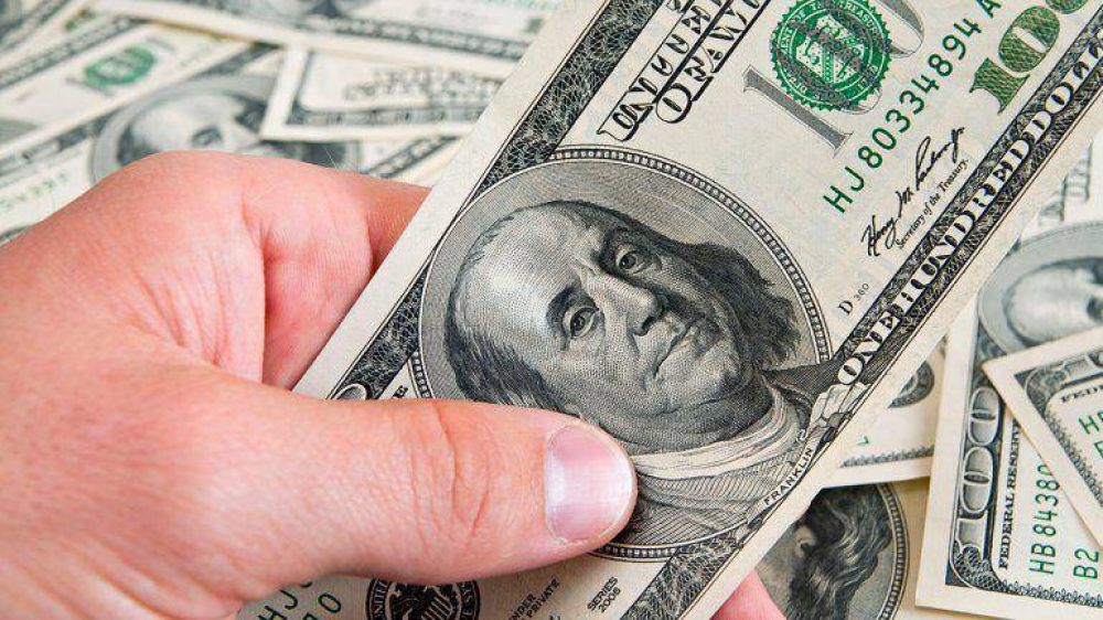 Con otra fuerte ca�da, el d�lar libre se vende a $14,10 en la City