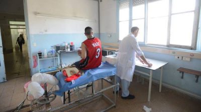 Agredieron a una m�dica y hay paro en los hospitales de la Provincia