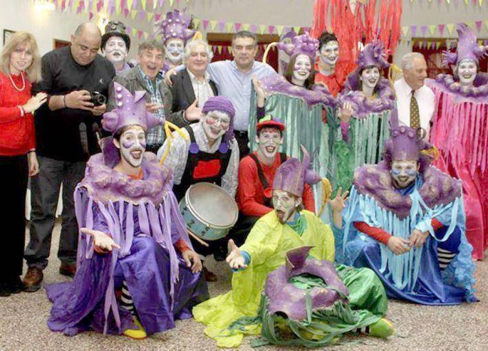 ESTE S�BADO �LA CASI MURGA� ESTAR� EN EL F�RUM CULTURAL