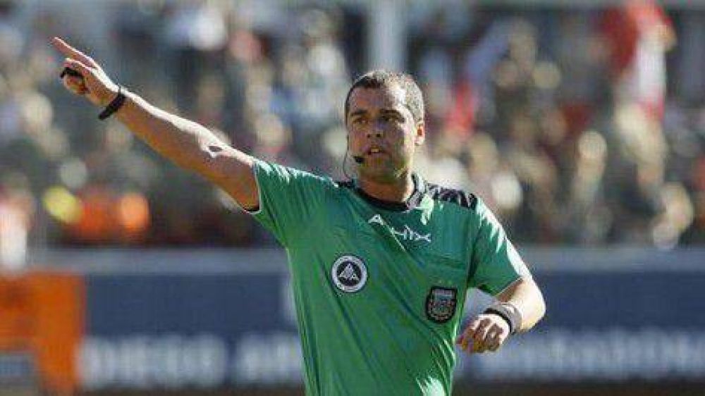 Diego Ceballos ser� el �rbitro que dirigir� Patronato con Sarmiento en Jun�n