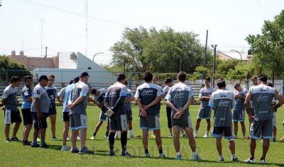 Torrisi cambia nombres y roles para el domingo