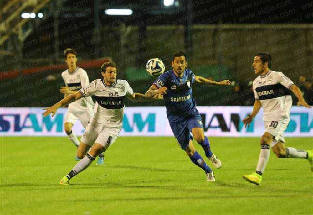 El Lobo, ante Racing, por la recuperaci�n  