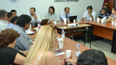 El gobierno ofreci� 3 cuotas de $583 desde noviembre a enero