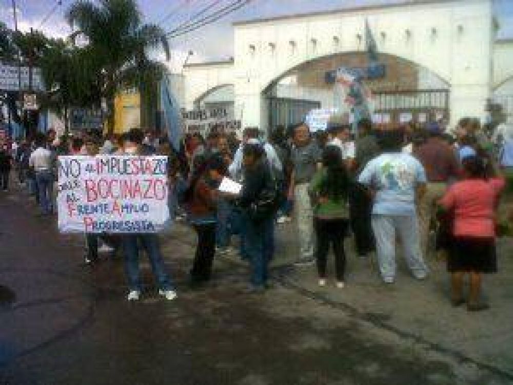 Los municipales piden $4.000 y aumento del 40% en el b�sico
