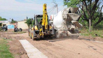 Alperovich resalt� inversiones en obras p�blicas