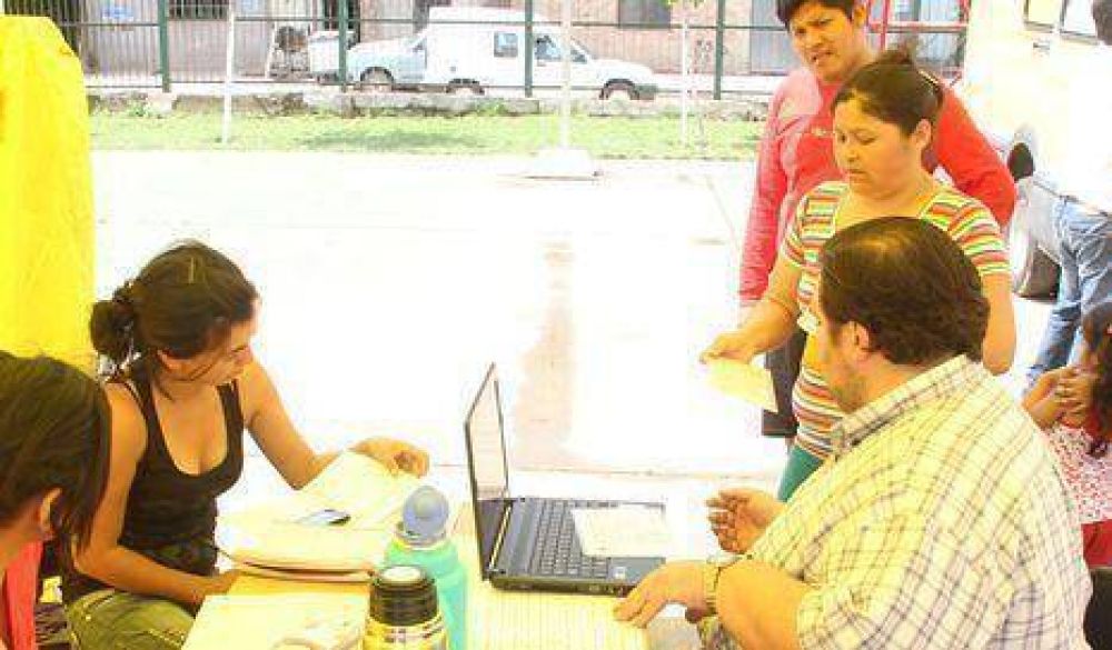 El Registro Civil M�vil lleg� a Los Piletones