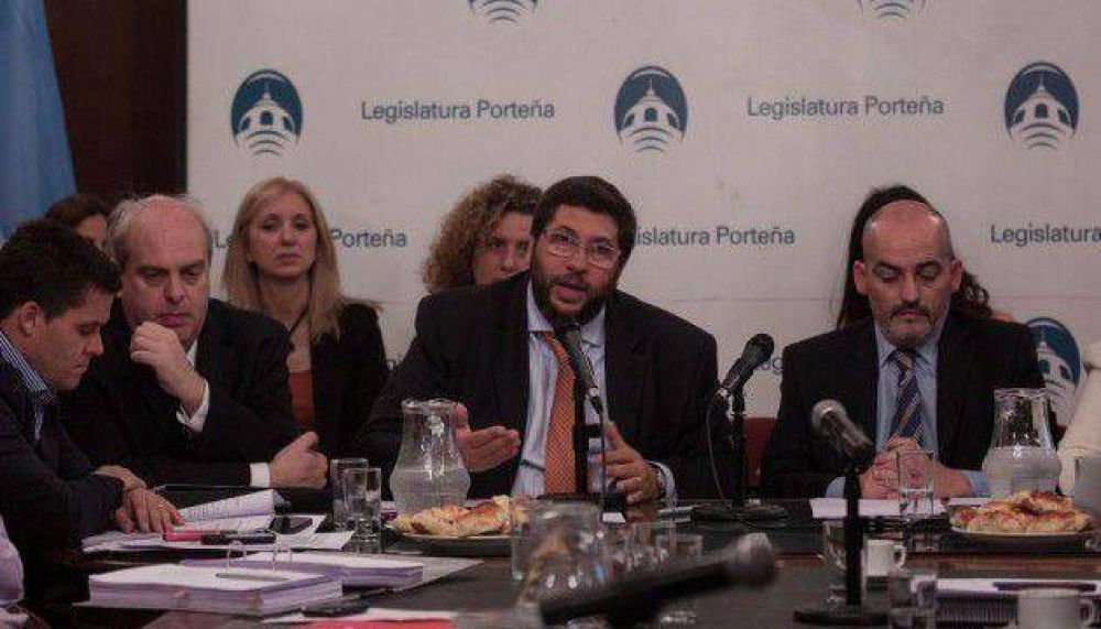 Olmos: �No hay raz�n para negar la transferencia de nuevos delitos�