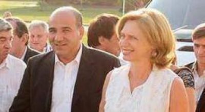 Betty recupera terreno: ser�a la candidata a vice de Manzur y ubicar�a a Sergio Mansilla como nuevo ministro del Interior en lugar de Osvaldo Jaldo