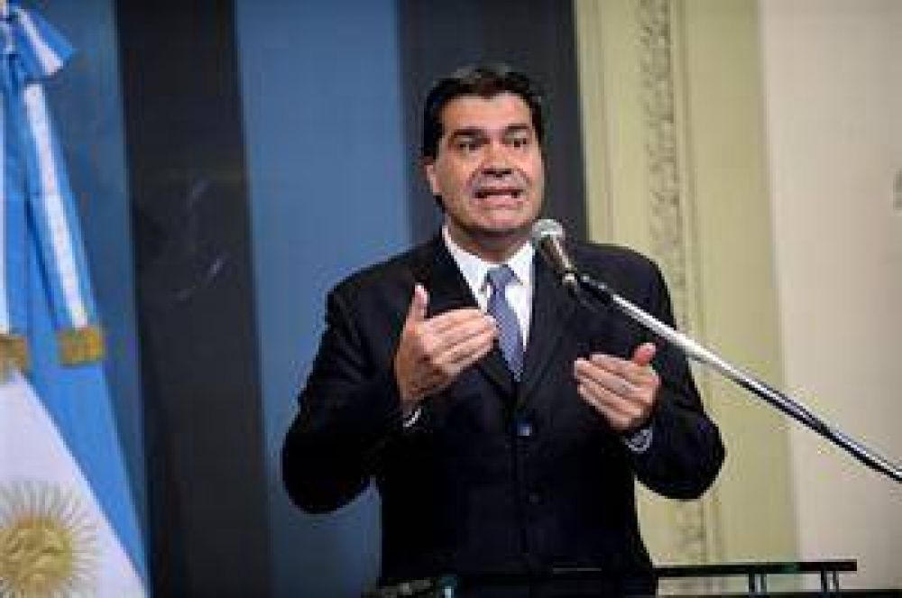El Gobierno acus� a la oposici�n y a los medios por la protesta policial