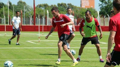 La lesi�n de Pizzini, 'Cuesta' un cambio de sistema: el defensor ir� por el atacante en Independiente para enfrentar a Arsenal