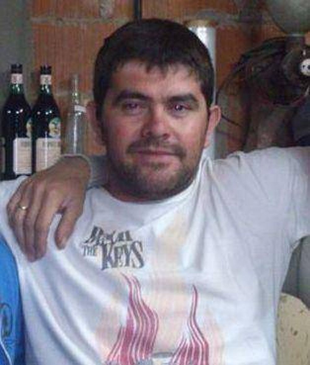Tragedia. Se despidi� por Facebook y se quit� la vida