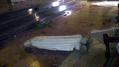 Olavarr�a: Destrozaron un iglesia y hasta quemaron el altar