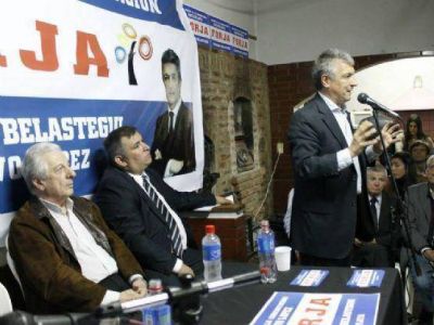 Con Gustavo L�pez, �FORJA desembarc� en La Plata para garantizar el triunfo del FpV en 2015�