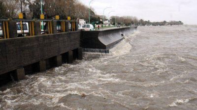 Contin�a la alerta por sudestada en la Ciudad y la Provincia