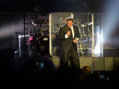 Luis Miguel cautiv� a las fan�ticas rosarinas que coparon Metropolitano