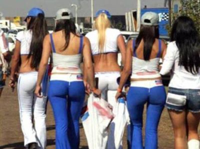 Once chicas santafesinas ofrecían sexo en una carrera de autos del TC