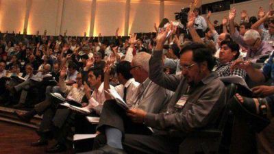 Asamblea retoma su debate por reforma del estatuto universitario