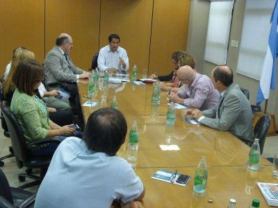 El intendente Franco analiz� proyectos de colaboraci�n mutua con europeos