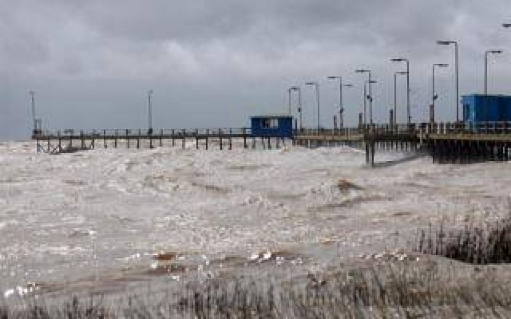 Sudestada: Sigue el alerta por vientos de entre 45 y 70 kil�metros por hora