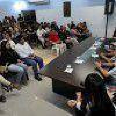 El PJ de S�enz Pe�a pide la unidad, basada en el trabajo de los precandidatos