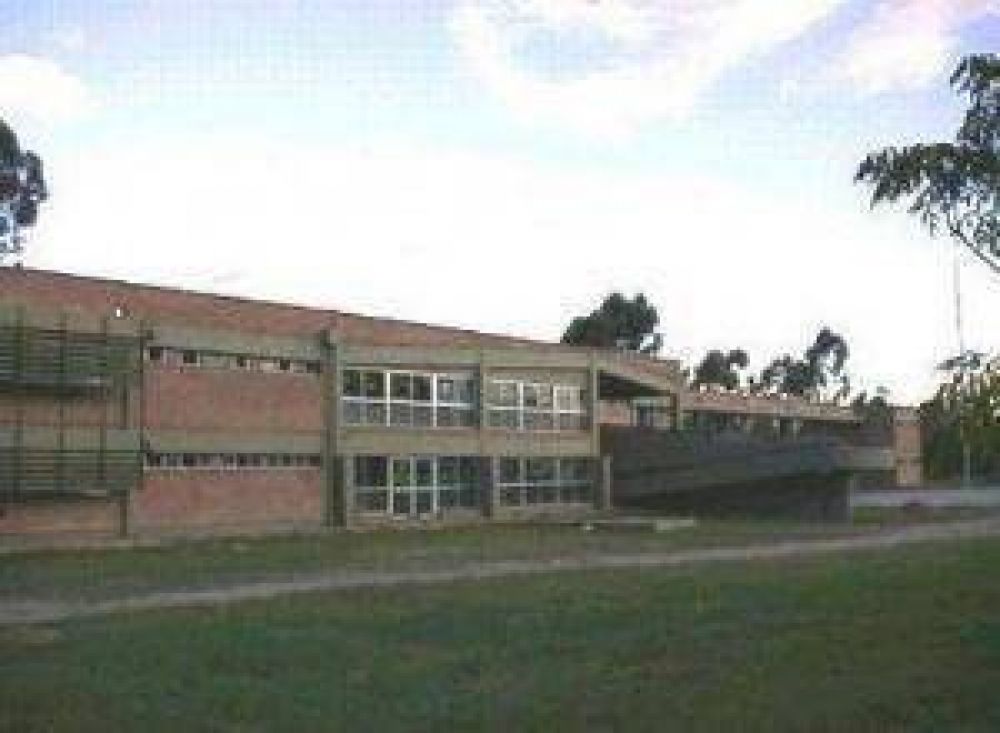 Alumnos del IEM, la U.N.S.a y escuelas cercanas sufren el acoso de un depravado 