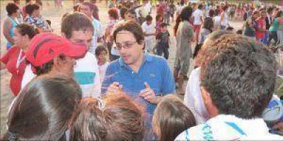 Presentan un proyecto para sancionar a los padres por conductas de sus hijos