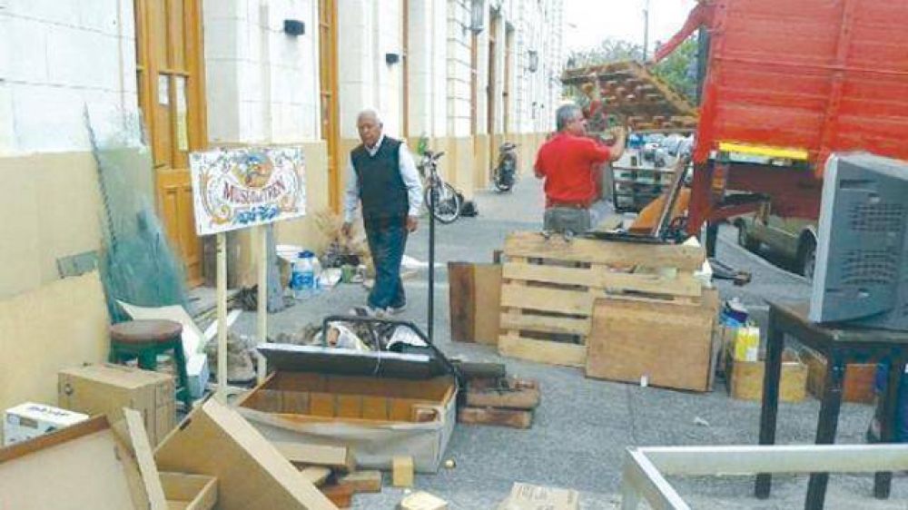 Pedir�n que restituyan las piezas del Museo del Tren y un espacio para volver a funcionar