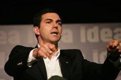 Juan Manuel Urtubey participar� en la inauguraci�n del Complejo Polideportivo de la UTA