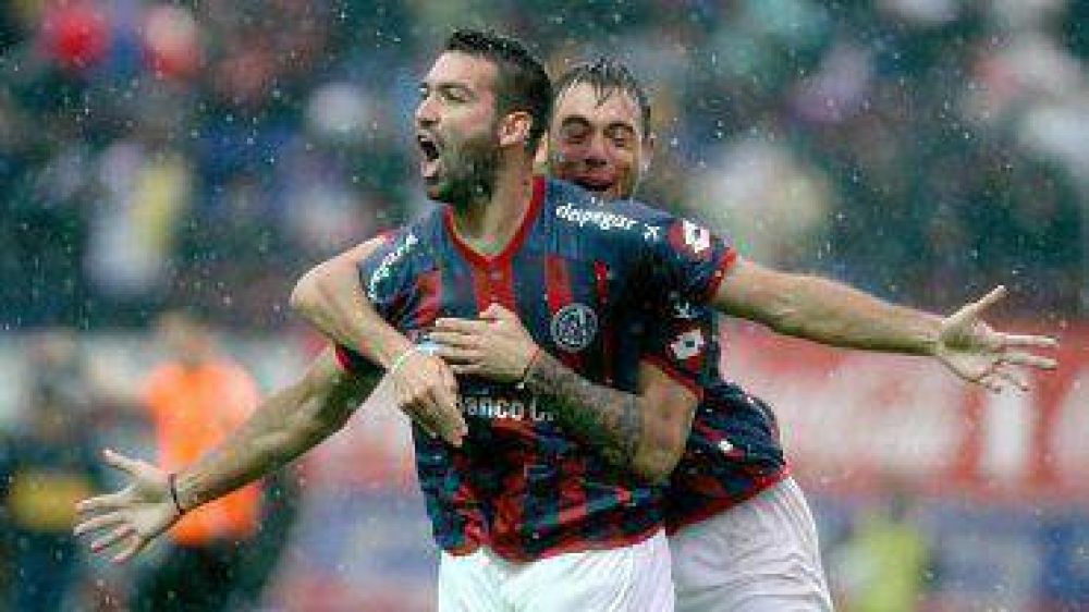 Bajo el agua, San Lorenzo se recuper� ante Boca y agrand� su paternidad