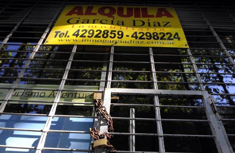 Unos 100 corredores inmobiliarios pidieron la baja en seis meses