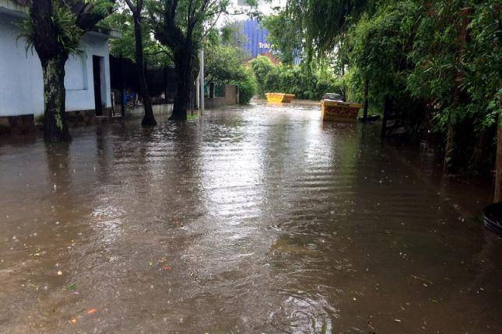 Alerta roja en Luj�n: vuelve a crecer el r�o y afirman que la situaci�n es 