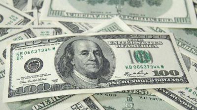 El d�lar blue se desplom� y perfor� los $ 14