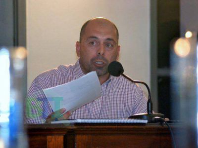 HCD: Proyectos de los concejal C�rdenas del FAUnen (CC-Ari)