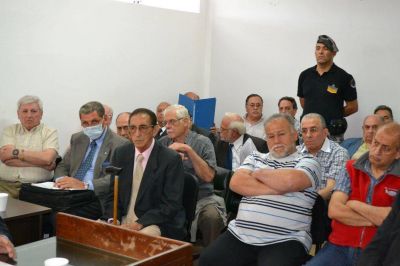 Lesa Humanidad: la APDH repudi� la actuaci�n del defensor oficial