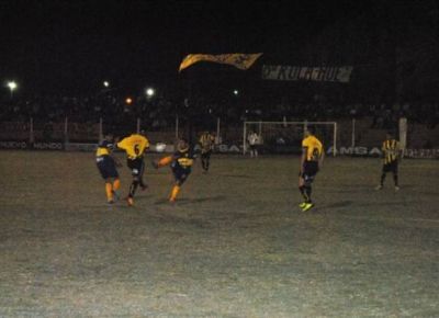 Newbery perdi� ante Hurac�n en San Rafael