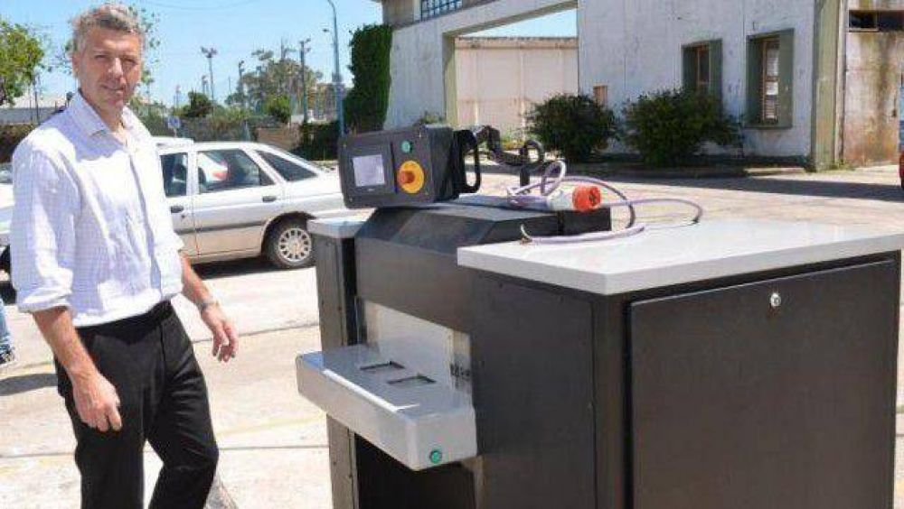 Iglesias: �Vamos a mejorar gracias al nuevo sistema de informatizaci�n del examen para la licencia de conducir�