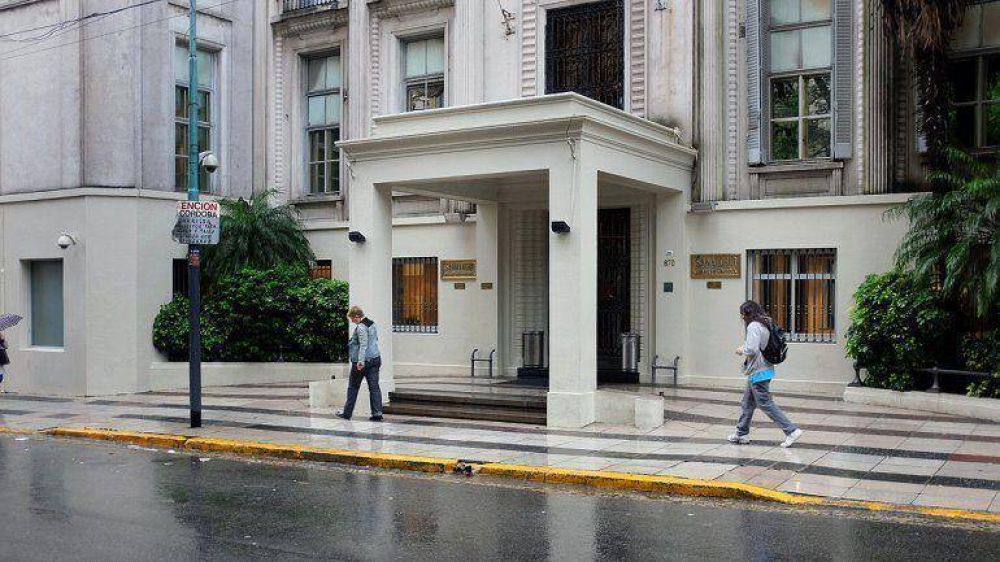 Los m�dicos confirmaron el diagn�stico de Cristina Kichner y continuar� internada