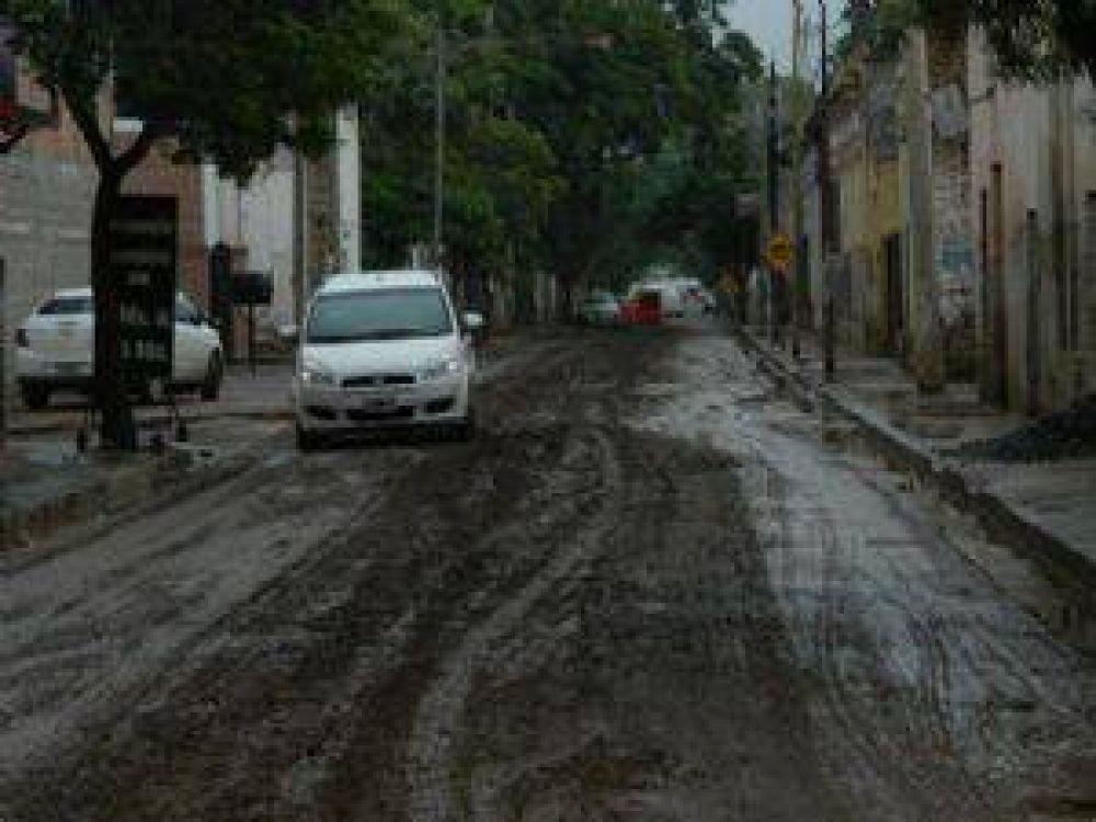 La Municipalidad de Valle Viejo hizo paralizar la obra de cloacas